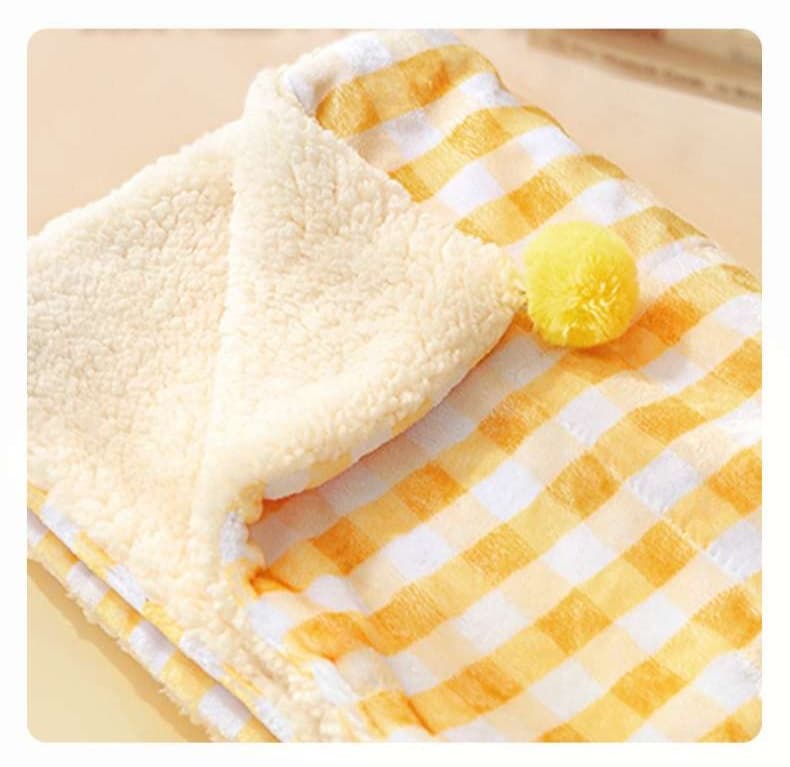 ペットマット 猫用 もこもこポンポン付きマット