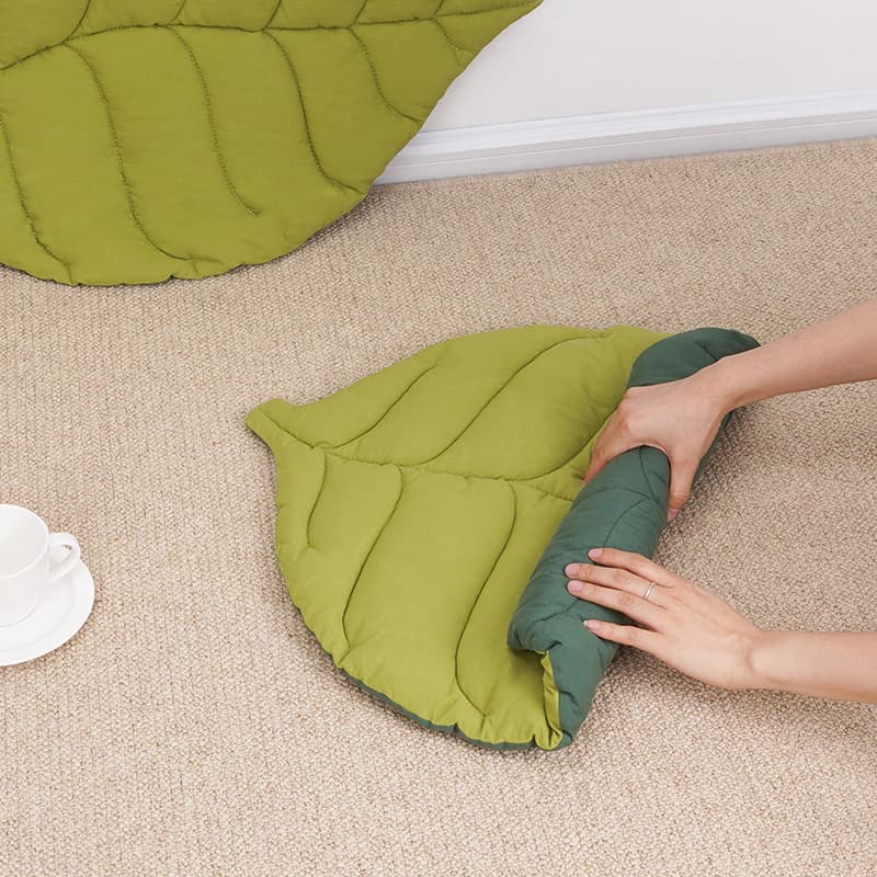 ペットマット 猫用 なめらか葉っぱ型マット